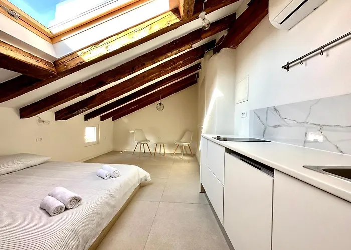 Damir Skomina Διαμέρισμα