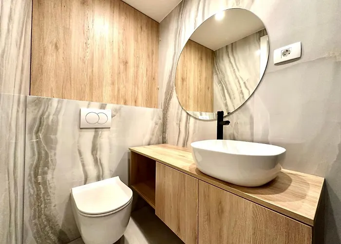 Damir Skomina Διαμέρισμα *